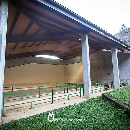 Eleizondo Haundia Kır Evi
